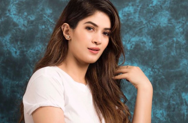 Bandgi Kalra Indian model Wiki ,Bio, Profile, Unknown Facts and Family Details revealed